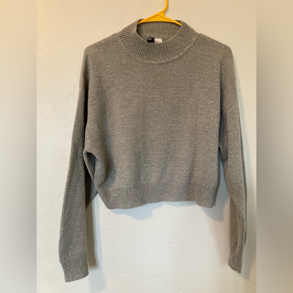 Soft Gray Slightly Cropped Sweater